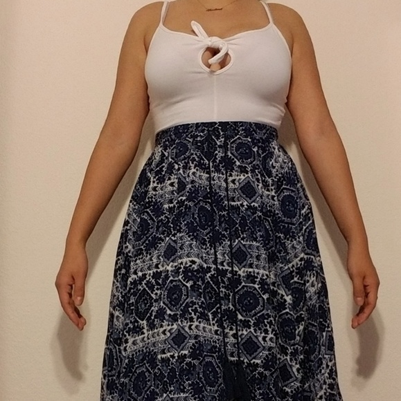 Hollister skirt - Picture 2 of 4